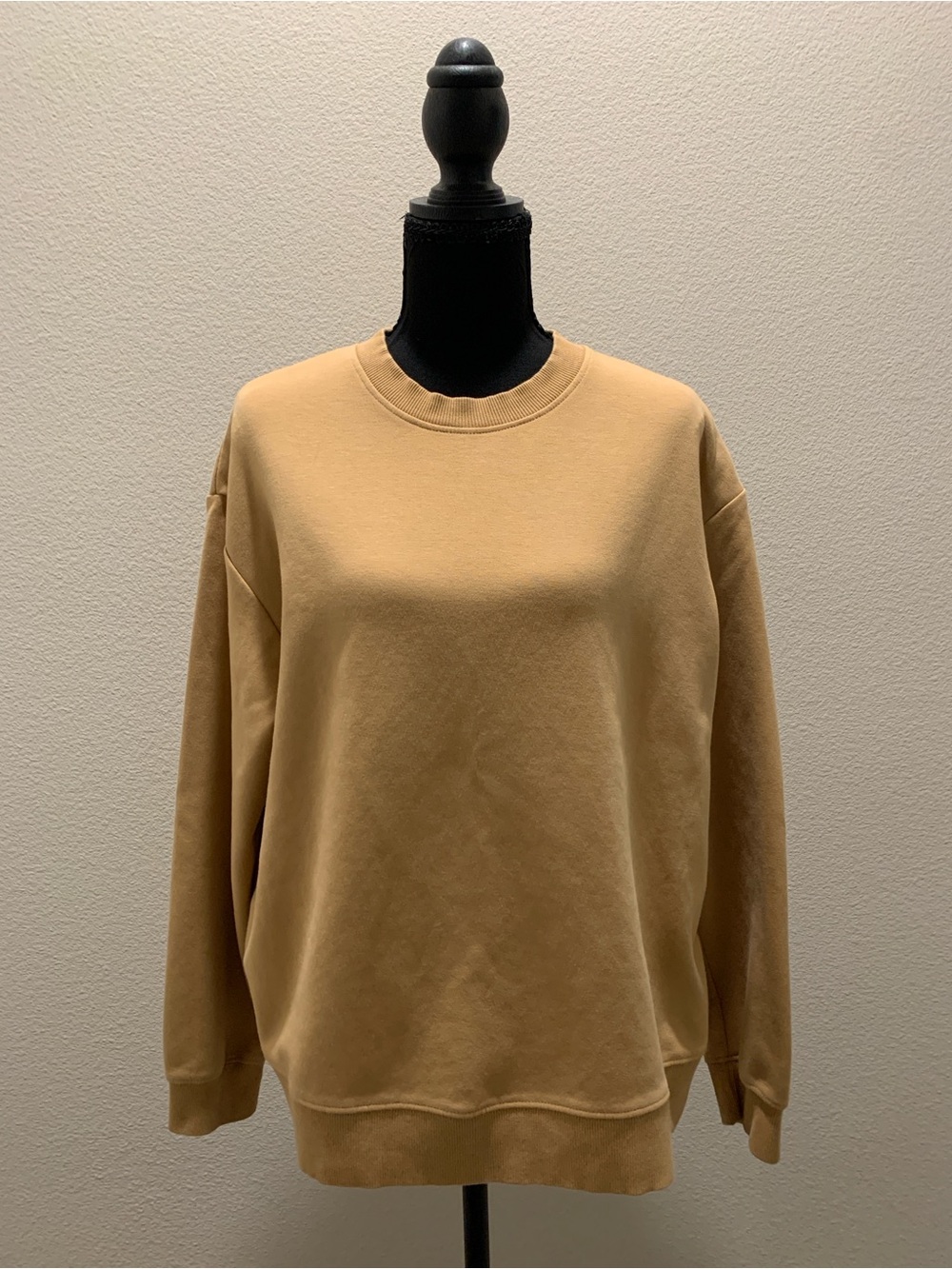 Zara Oversized Crewneck Sweatshirt in Camel (Size S)